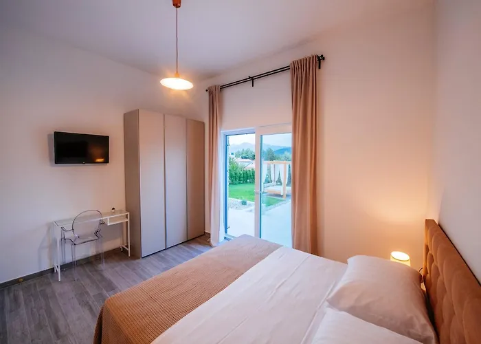 In With Pool Near The Sea Villa Pridraga