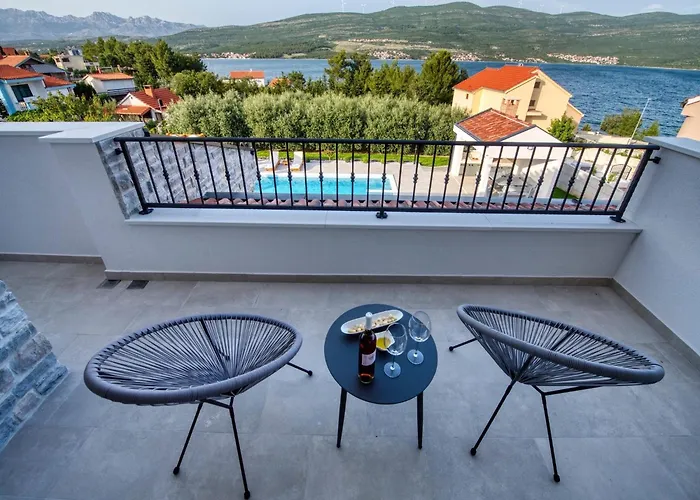 In With Pool Near The Sea Villa *