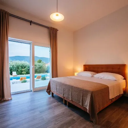 Splendid With Private Pool Amazing Sea View Garden With Outside Kitchen Vila *