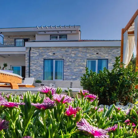 Vila Splendid With Private Pool Amazing Sea View Garden With Outside Kitchen Pridraga