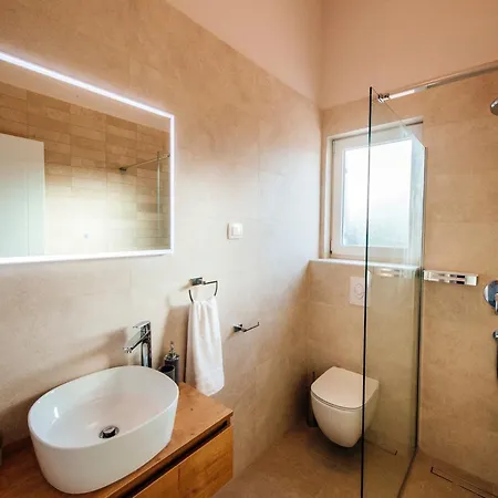 In With Pool Near The Sea Pridraga