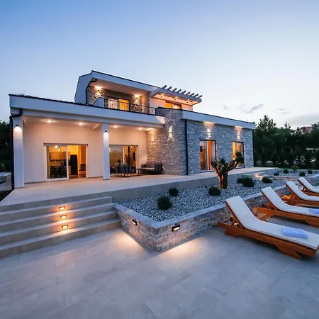 In With Pool Near The Sea Villa Pridraga